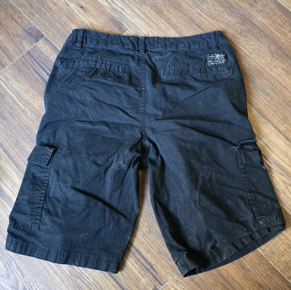 Marc Ecko Cargo Shorts - Picture 2 of 3